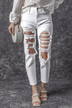 Load image into Gallery viewer, Distressed Jeans with Pockets