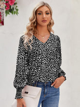 Load image into Gallery viewer, Printed V-Neck Lantern Sleeve Blouse