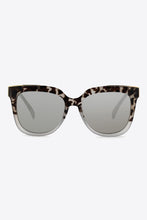 Load image into Gallery viewer, Tortoiseshell Polycarbonate Frame Full Rim Sunglasses