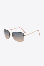 Load image into Gallery viewer, Rhinestone Heart Metal Frame Sunglasses