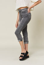 Load image into Gallery viewer, Judy Blue Full Size Button Fly High Waist Cuffed Capris