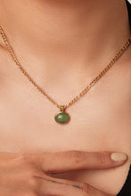 Load image into Gallery viewer, Inlaid Stone Round Pendant Chain Necklace