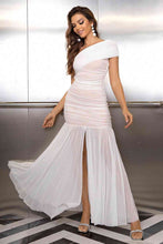 Load image into Gallery viewer, One-Shoulder Ruched Maxi Dress