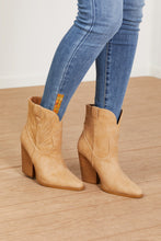 Load image into Gallery viewer, Qupid Lasso My Heart Cowboy Booties