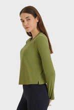 Load image into Gallery viewer, Round Neck Long Sleeve Sports Top