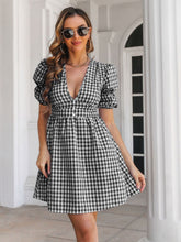 Load image into Gallery viewer, Decorative Button Plaid Short Sleeve Dress
