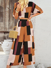 Load image into Gallery viewer, Color Block V-Neck Top and Wide Leg Pants Set
