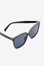 Load image into Gallery viewer, Polycarbonate Frame Wayfarer Sunglasses
