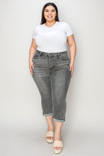 Load image into Gallery viewer, Judy Blue Full Size Button Fly High Waist Cuffed Capris
