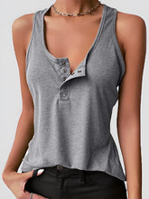 Load image into Gallery viewer, Full Size Quarter Snap Scoop Neck Tank
