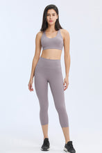 Load image into Gallery viewer, Seamless Front Active Capris
