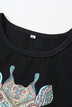 Load image into Gallery viewer, Boys Giraffe Graphic T-shirt and Paisley Shorts Set
