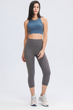 Load image into Gallery viewer, Seamless Front Active Capris
