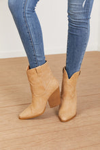 Load image into Gallery viewer, Qupid Lasso My Heart Cowboy Booties
