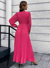 Load image into Gallery viewer, V-Neck Tie Waist Pleated Maxi Dress
