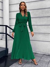 Load image into Gallery viewer, V-Neck Tie Waist Pleated Maxi Dress
